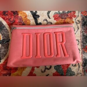 Dior gift with purchase cosmetic/clutch bag